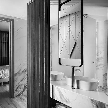 Central Aparthotel *