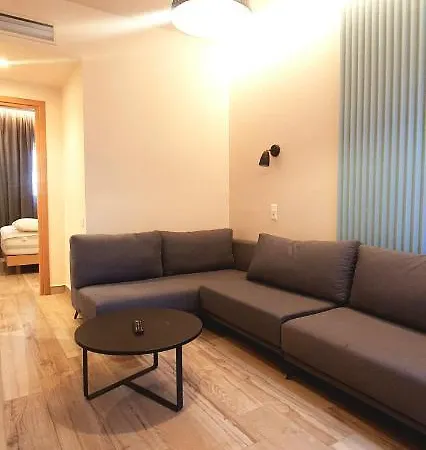 Aparthotel Central *